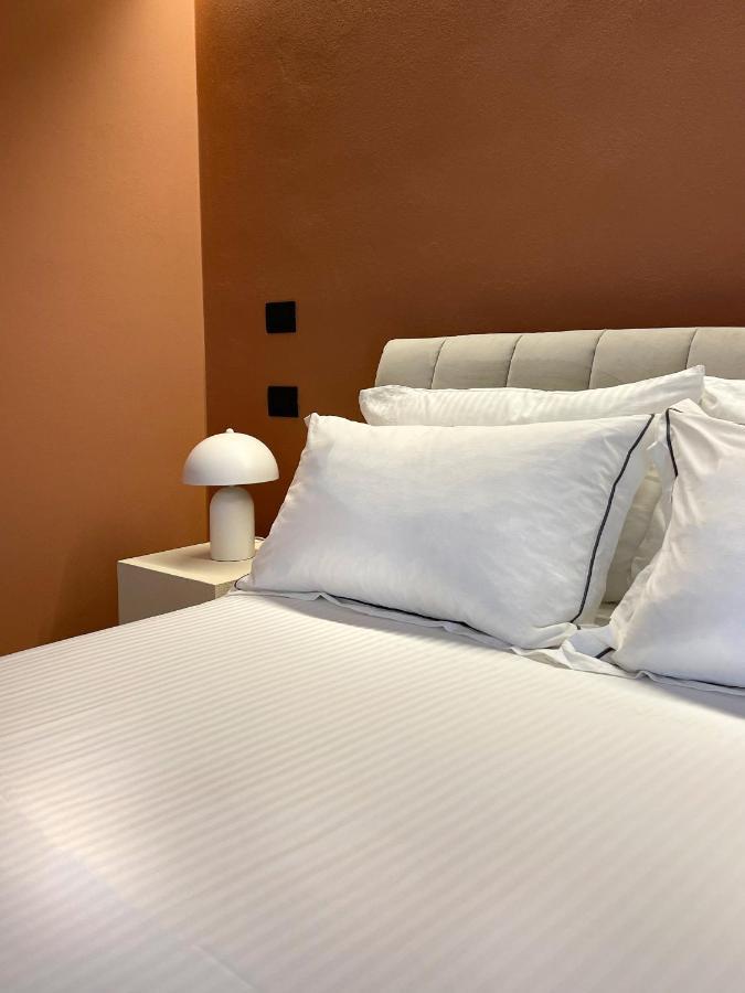 Raha Suites Syrakusa Exteriör bild