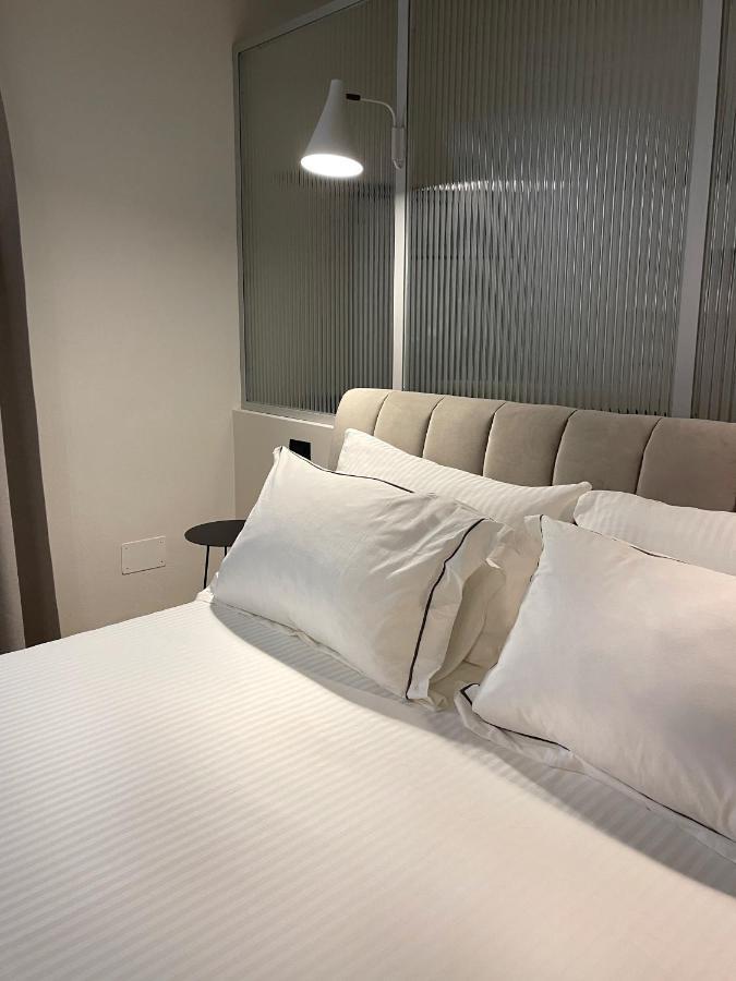 Raha Suites Syrakusa Exteriör bild