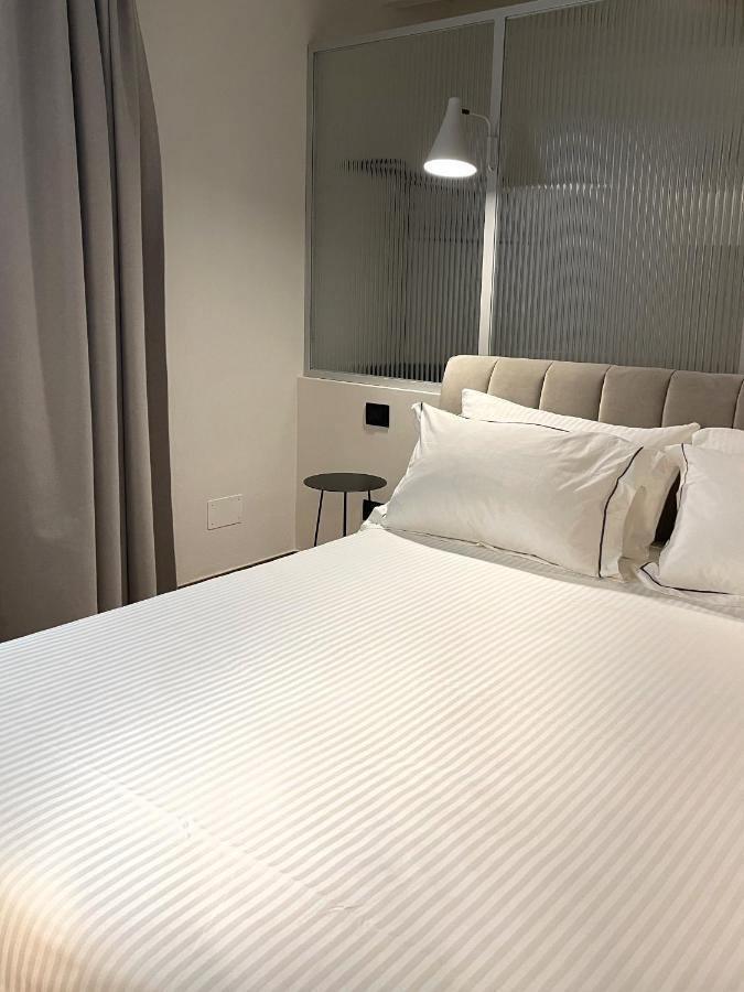 Raha Suites Syrakusa Exteriör bild