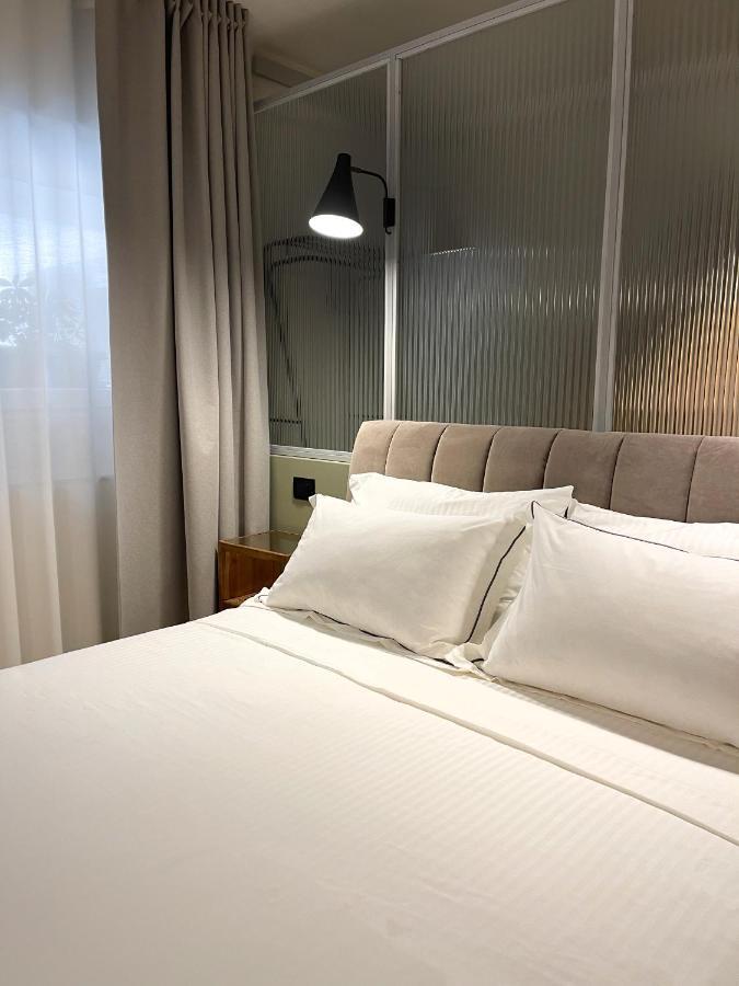 Raha Suites Syrakusa Exteriör bild