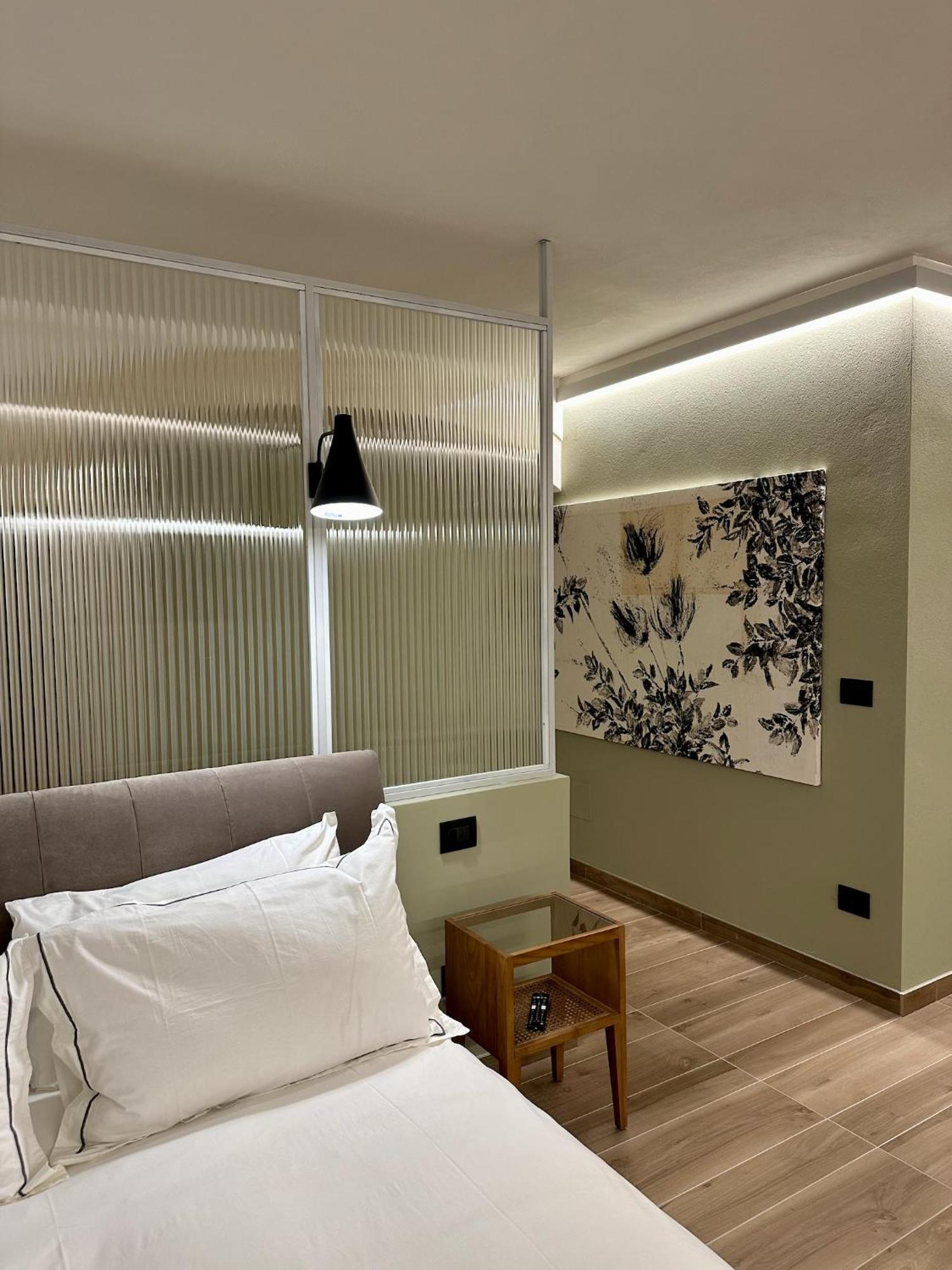 Raha Suites Syrakusa Exteriör bild